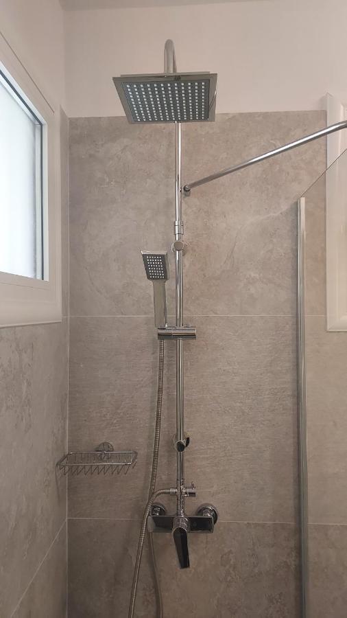 Loutraki Hidden Gem IV Apartment Екстериор снимка