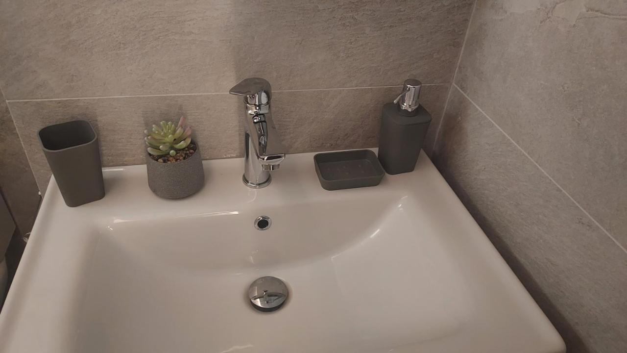 Loutraki Hidden Gem IV Apartment Екстериор снимка
