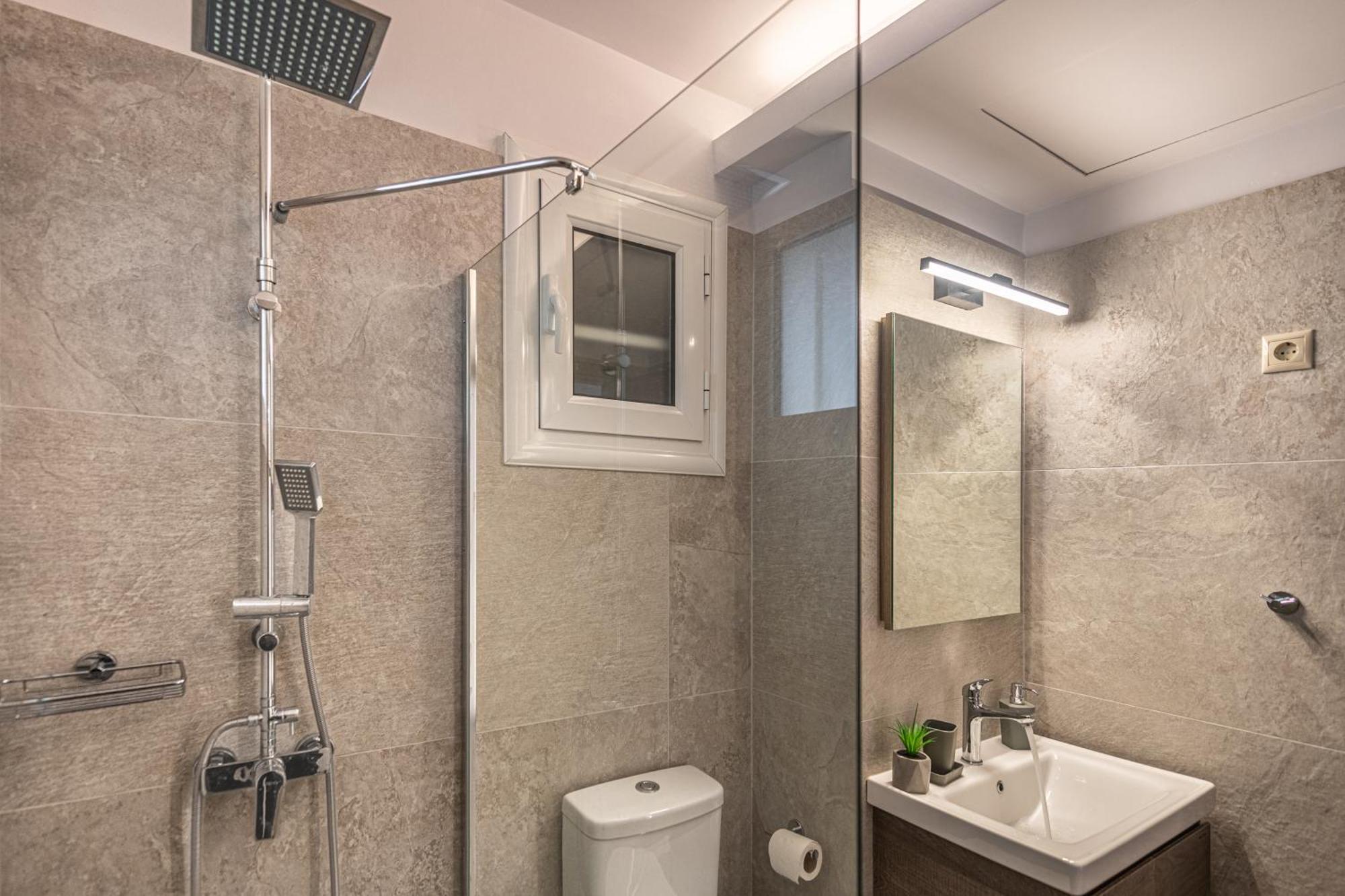 Loutraki Hidden Gem IV Apartment Екстериор снимка